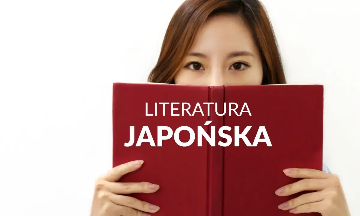 Kobieta z zaciekawieniem spogląda znad czerwonej książki z napisem "LITERATURA JAPOŃSKA". Co warto przeczytać?