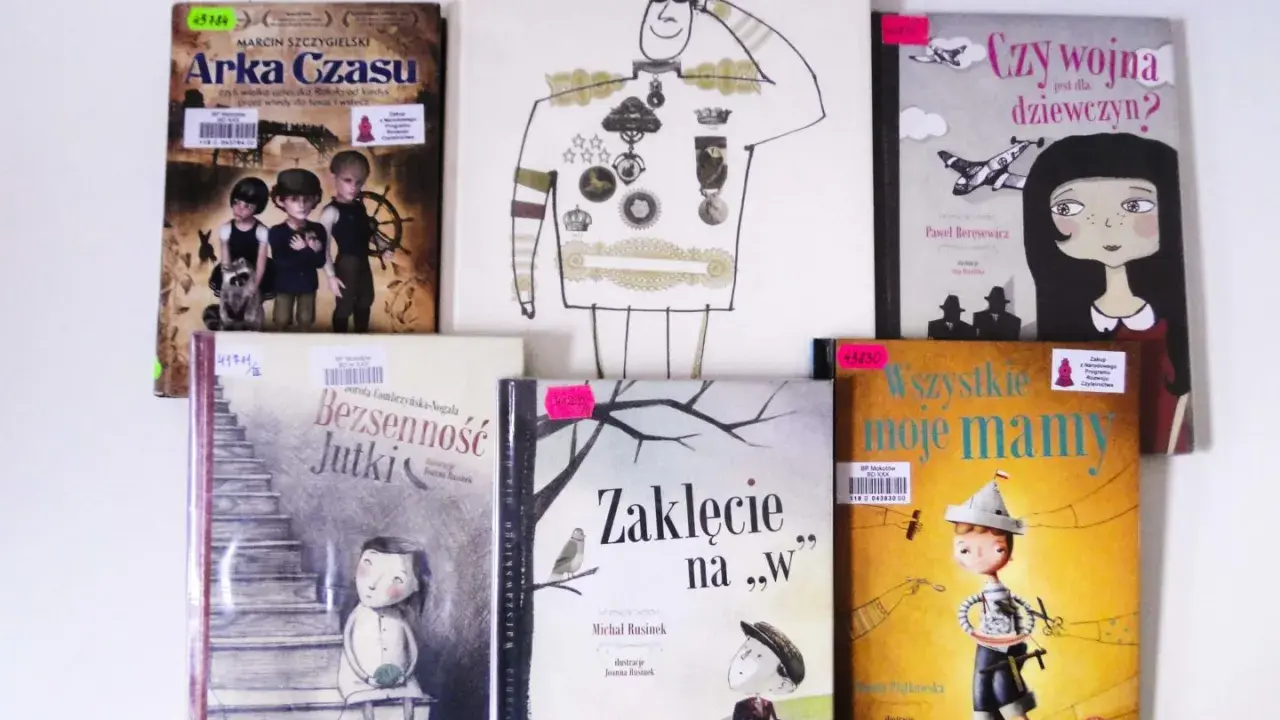 Książki dla dzieci o tematyce wojennej: "Arka Czasu", "Wróg", "Czy wojna jest dla dziewczyn?", "Zaklęcie na 'w'", "Wszystkie moje mamy" i inne.